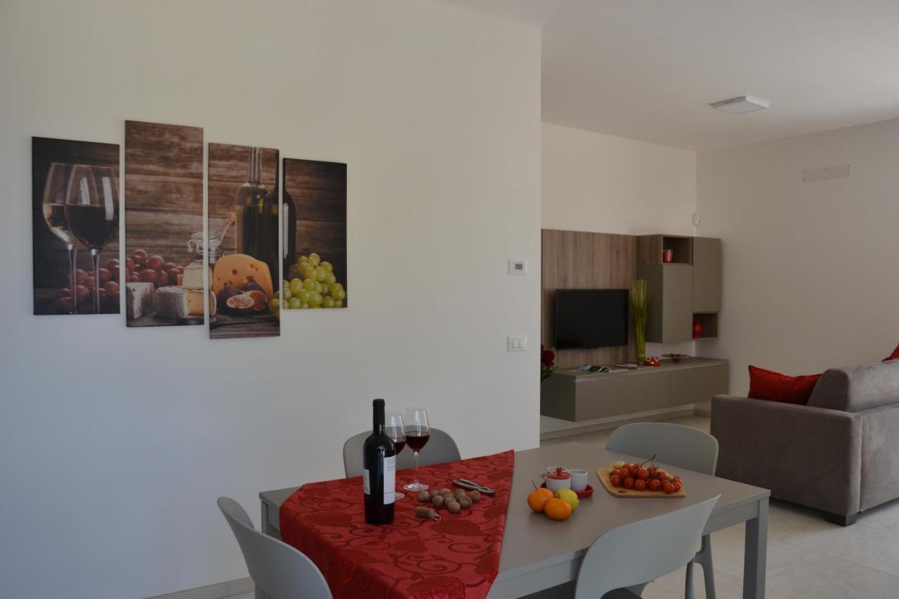 Il Tramonto Apartment - Villaggio Di Mary Locorotondo Ngoại thất bức ảnh